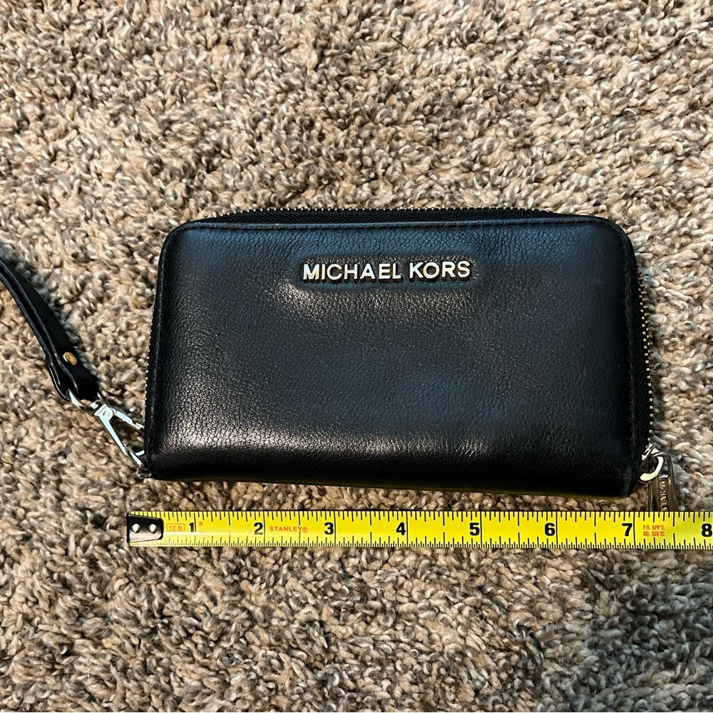 Wristlet